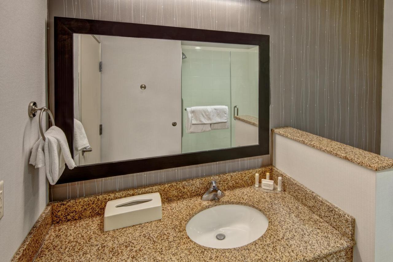 Courtyard By Marriott Troy Hotel Exterior foto