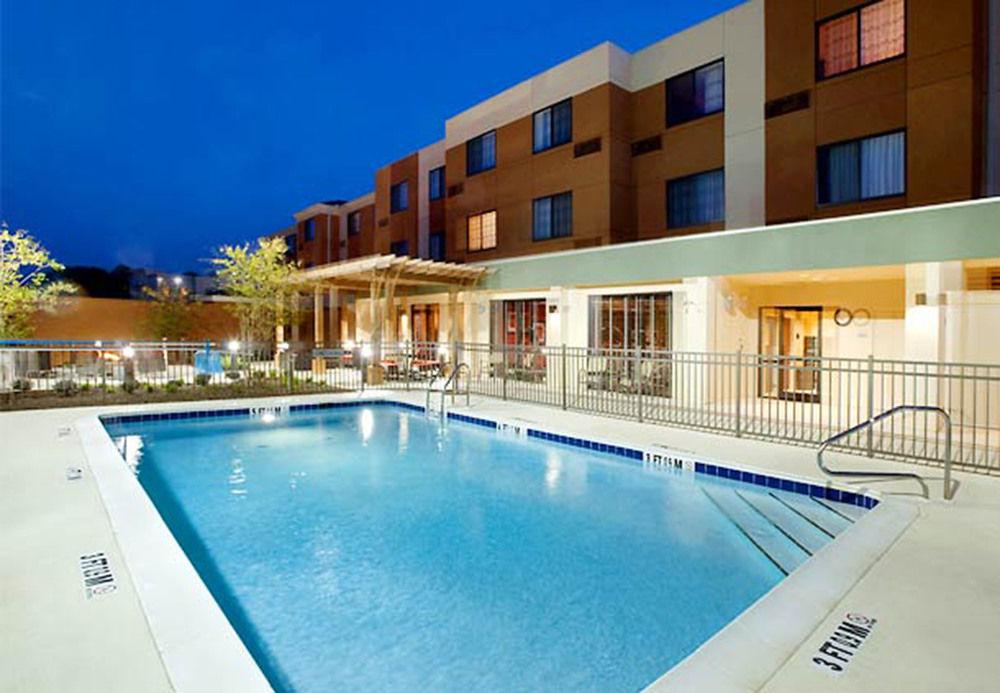 Courtyard By Marriott Troy Hotel Exterior foto