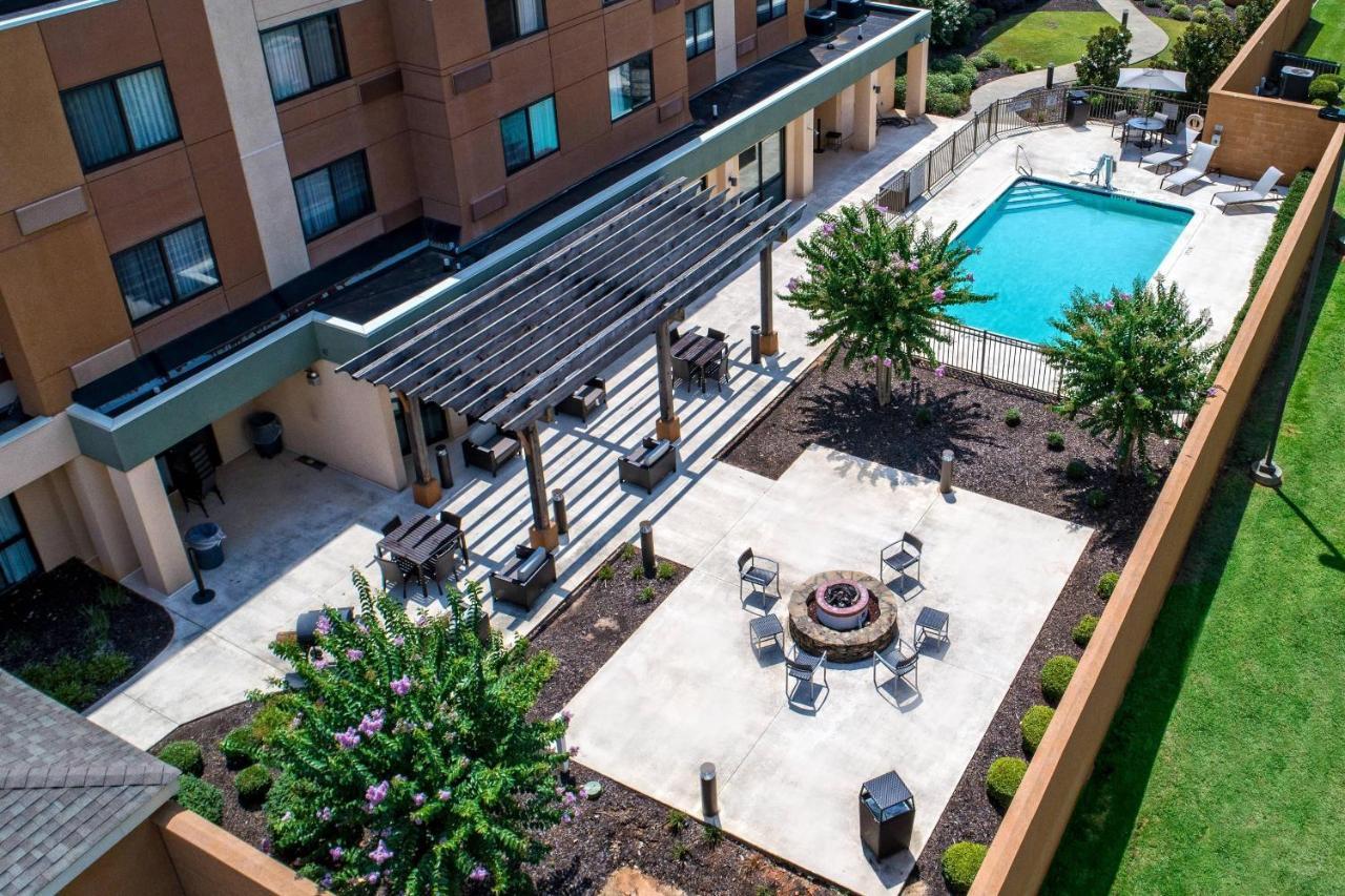 Courtyard By Marriott Troy Hotel Exterior foto