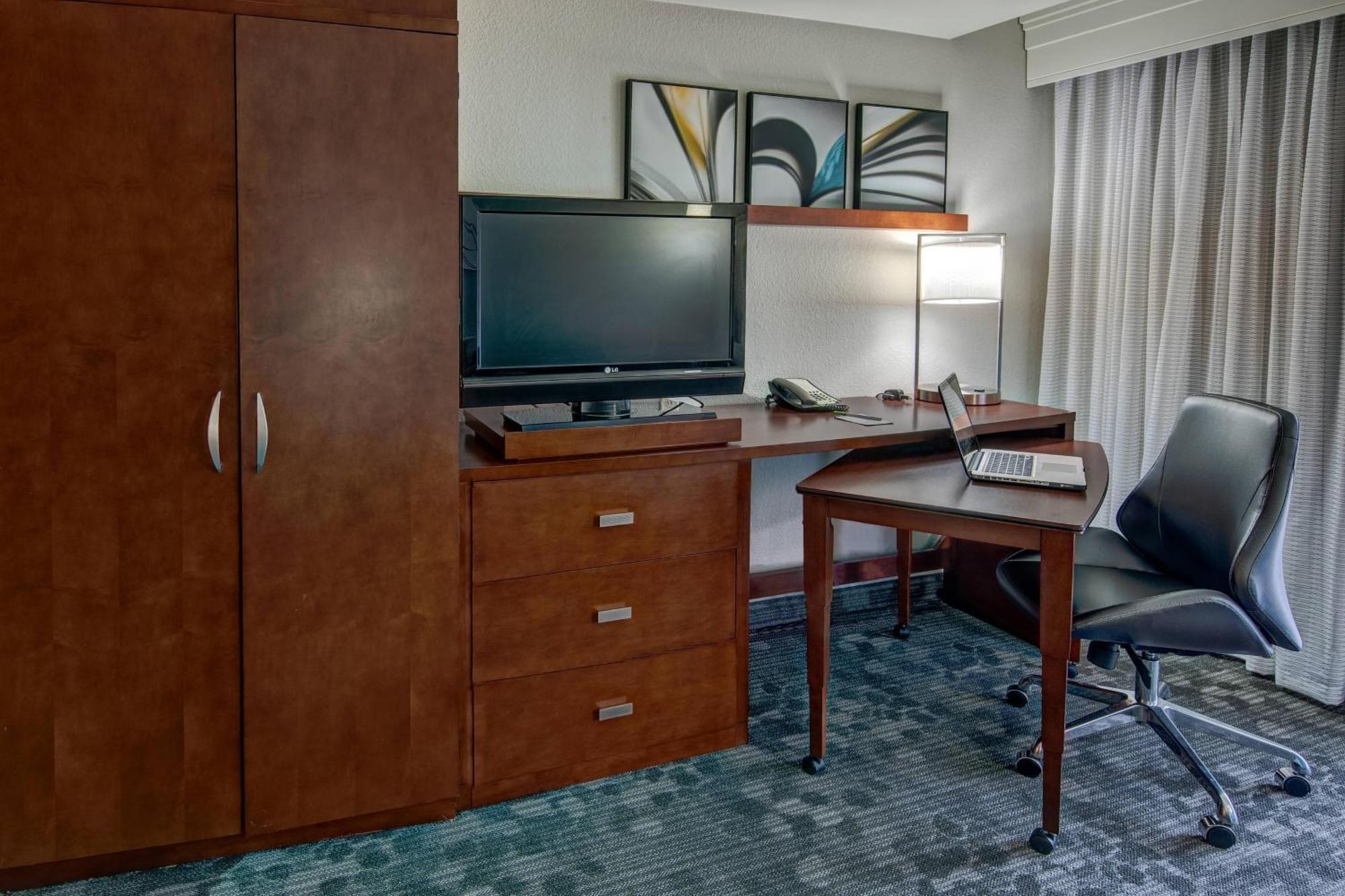 Courtyard By Marriott Troy Hotel Exterior foto