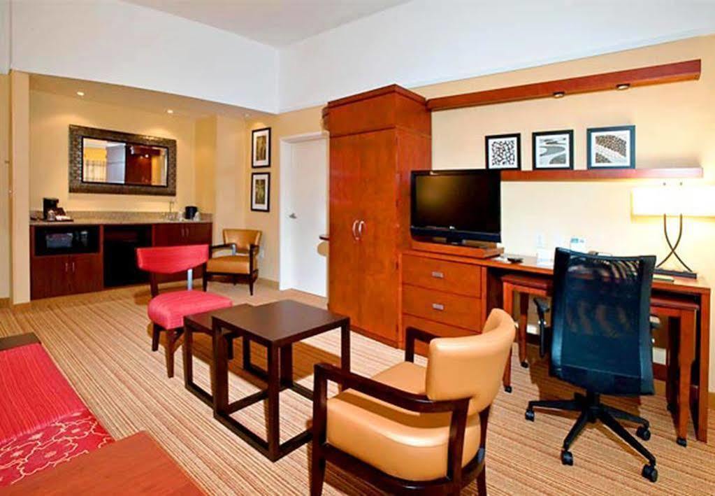 Courtyard By Marriott Troy Hotel Exterior foto